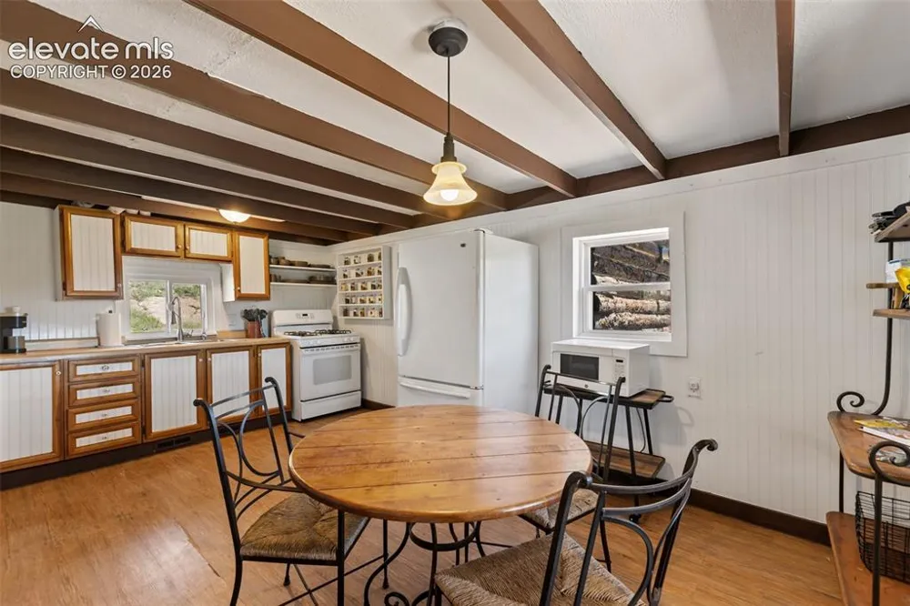 185 Canyon Drive Florissant, CO 80816