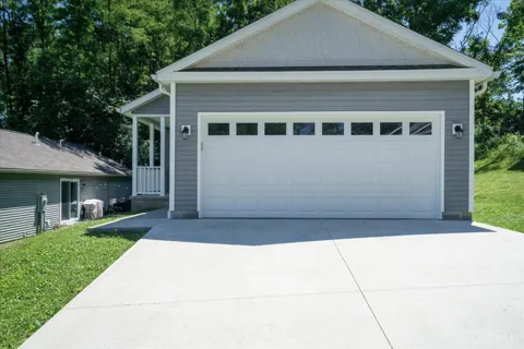 113 Springlake Avenue