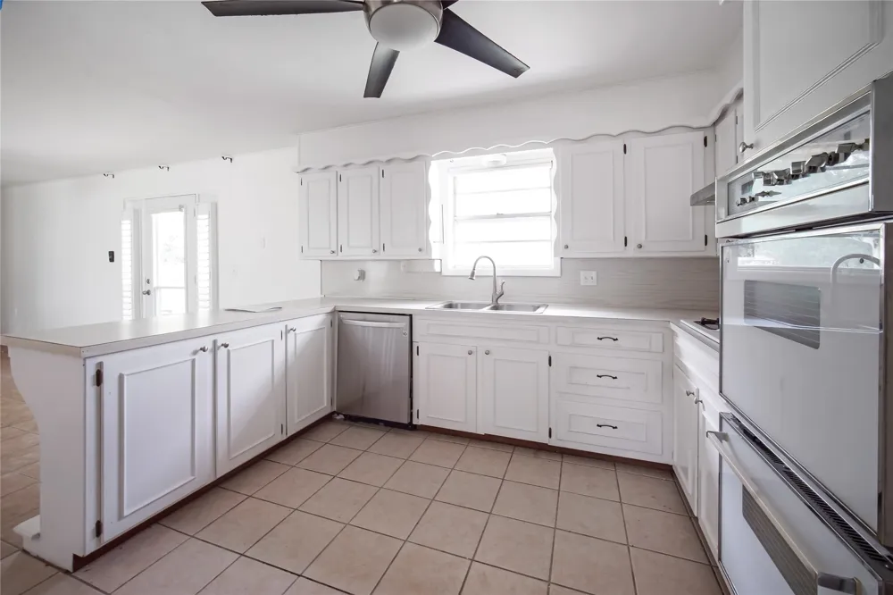 281 Oak Ridge Street Jacksboro, TX 76458