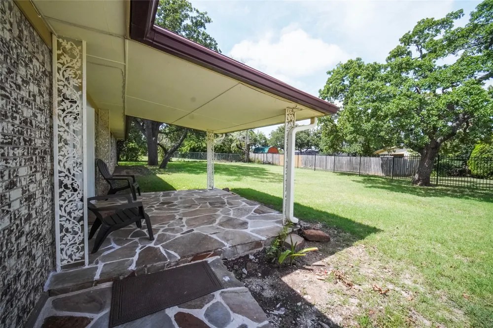 281 Oak Ridge Street Jacksboro, TX 76458