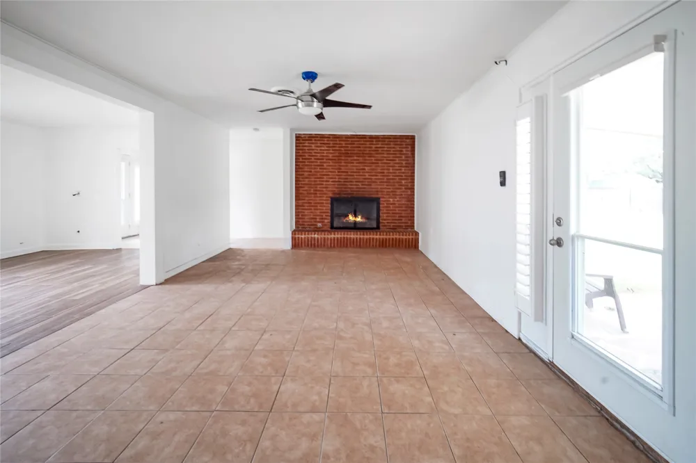 281 Oak Ridge Street Jacksboro, TX 76458