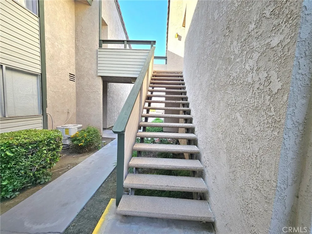 2255 Cahuilla St #56 Colton, CA 92324