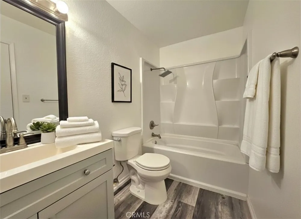 2255 Cahuilla St #56 Colton, CA 92324