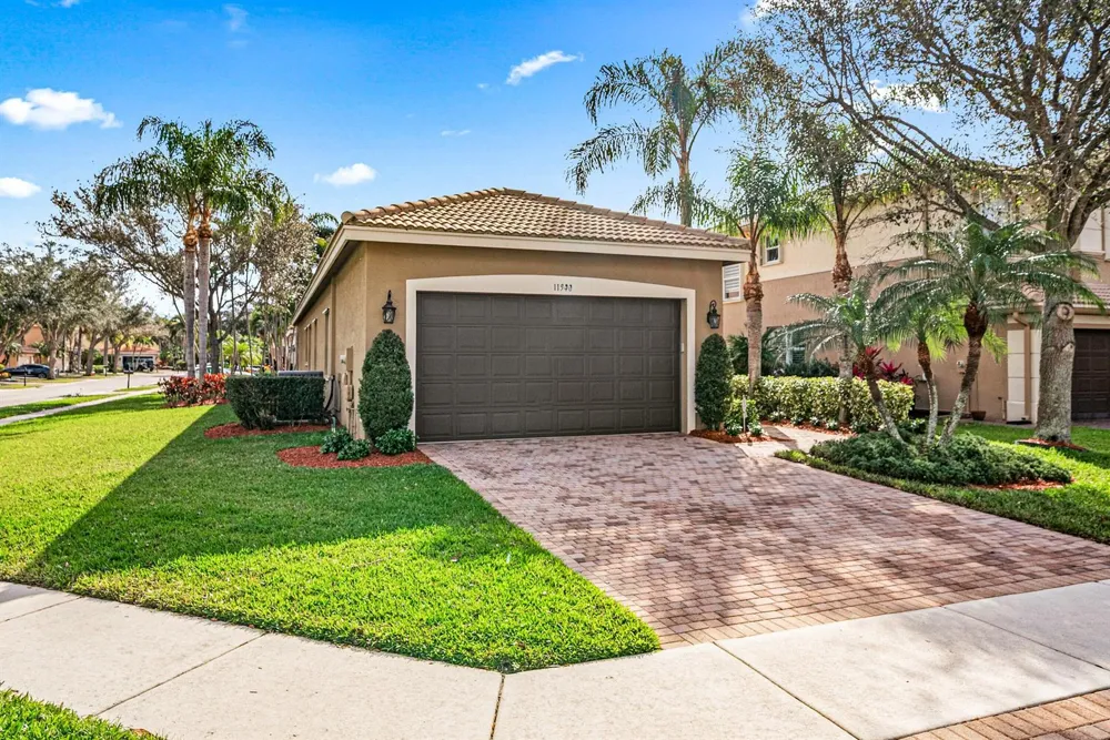 11546 Ponywalk Trail Boynton Beach, FL 33473