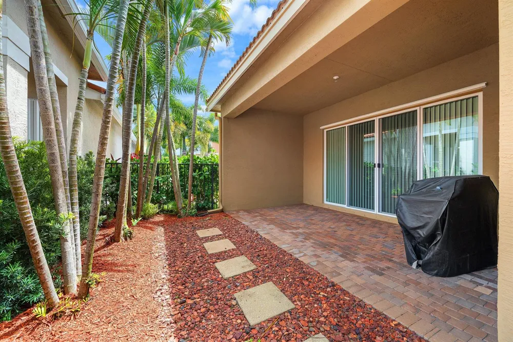 11546 Ponywalk Trail Boynton Beach, FL 33473
