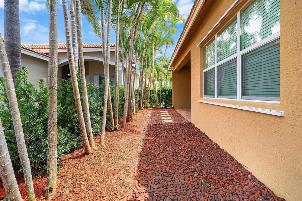 11546 Ponywalk Trail Boynton Beach, FL 33473