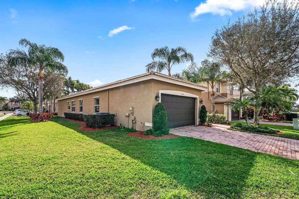 11546 Ponywalk Trail Boynton Beach, FL 33473