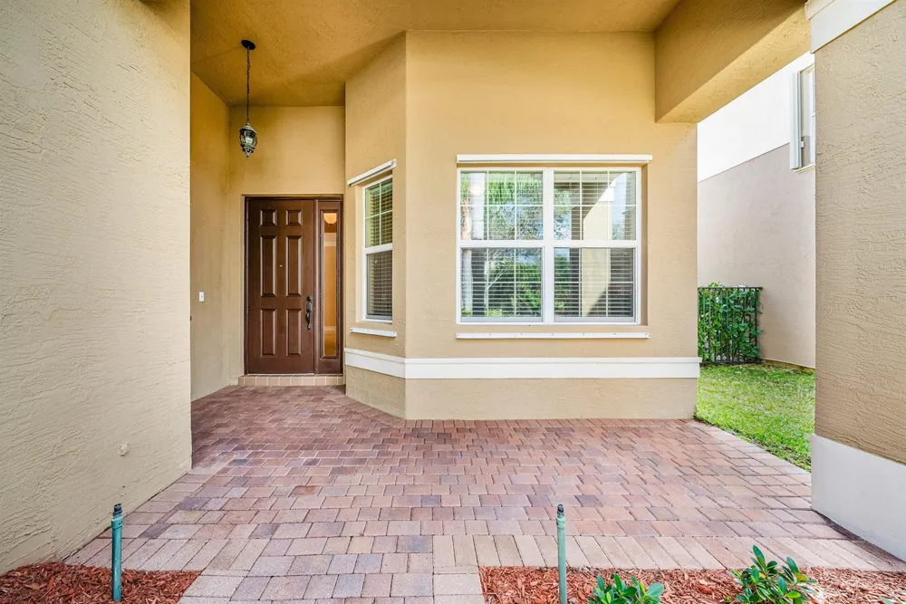 11546 Ponywalk Trail Boynton Beach, FL 33473