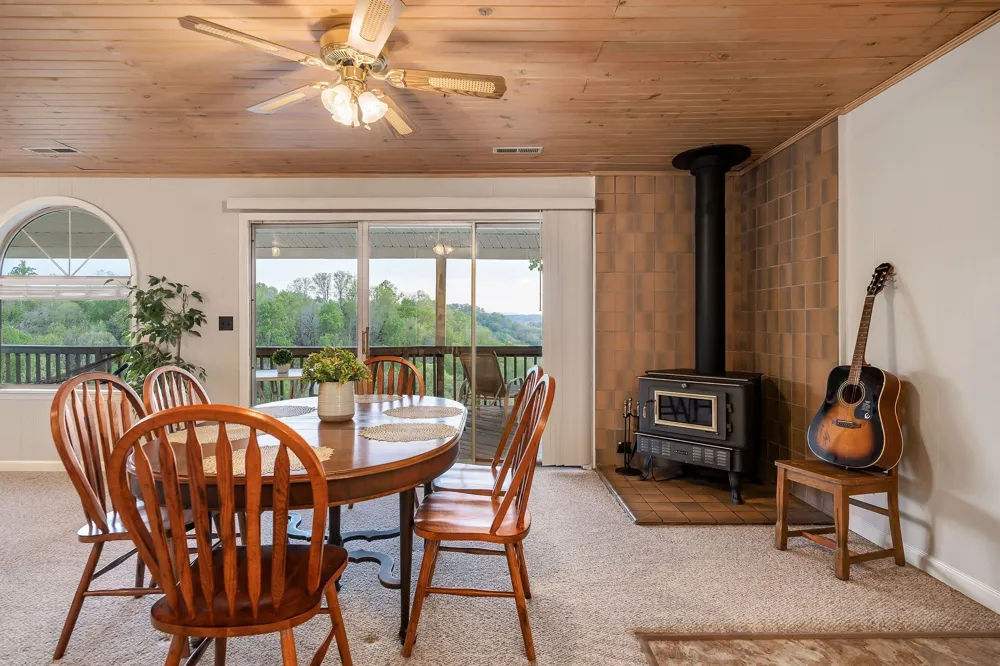 258 Captains Point Rd Silver Point, TN 38582