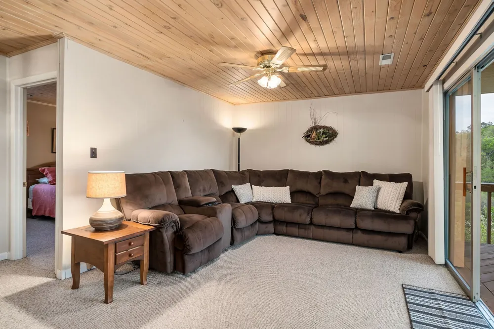 258 Captains Point Rd Silver Point, TN 38582