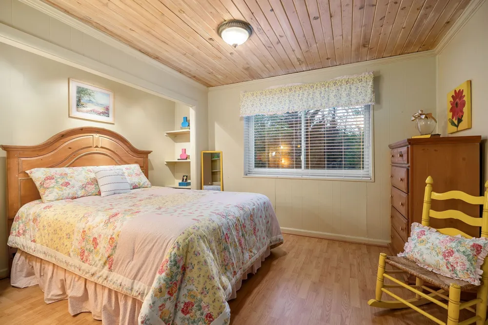 258 Captains Point Rd Silver Point, TN 38582