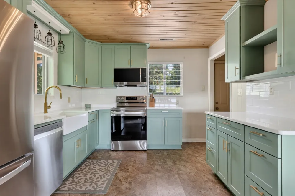 258 Captains Point Rd Silver Point, TN 38582
