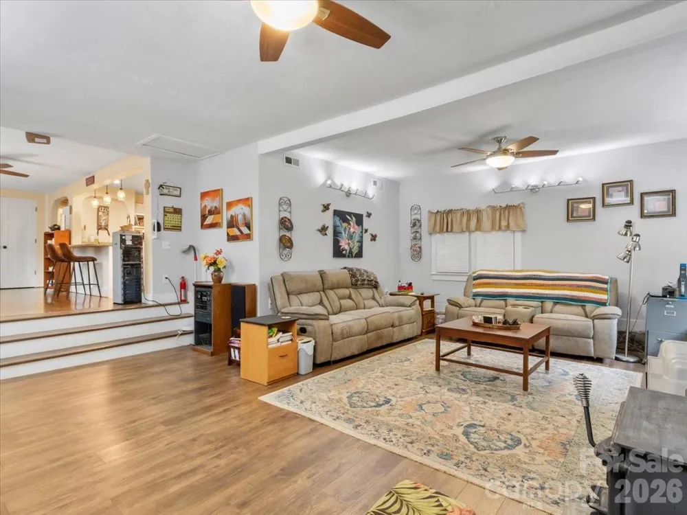 2 Ray Road Weaverville, NC 28787