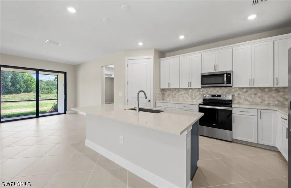 Ash Grove Lane Alva, FL 33920