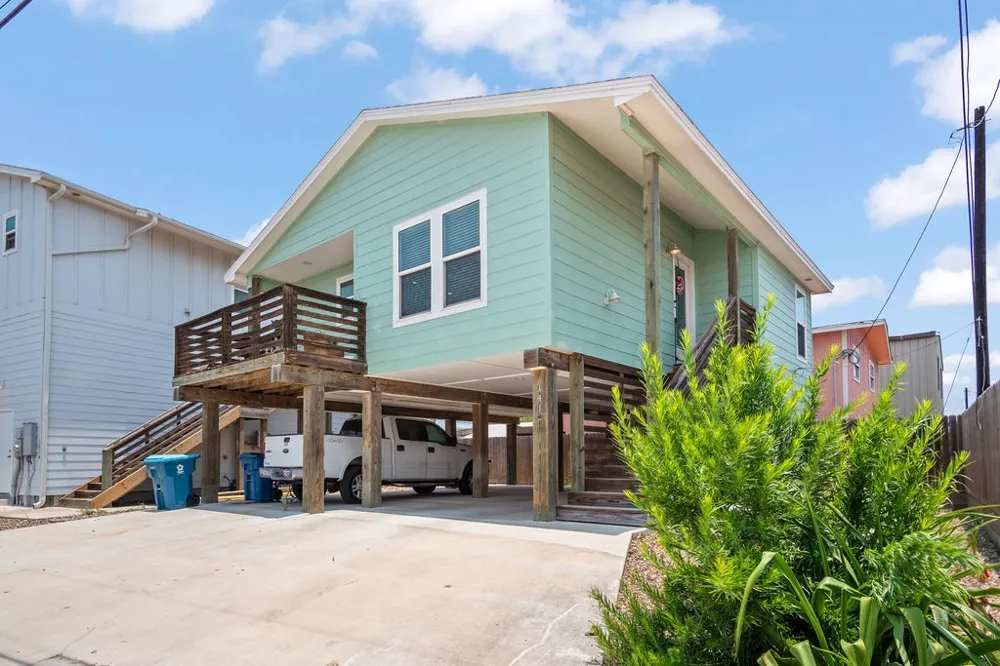 Address Not Shown Port Aransas, TX 78373