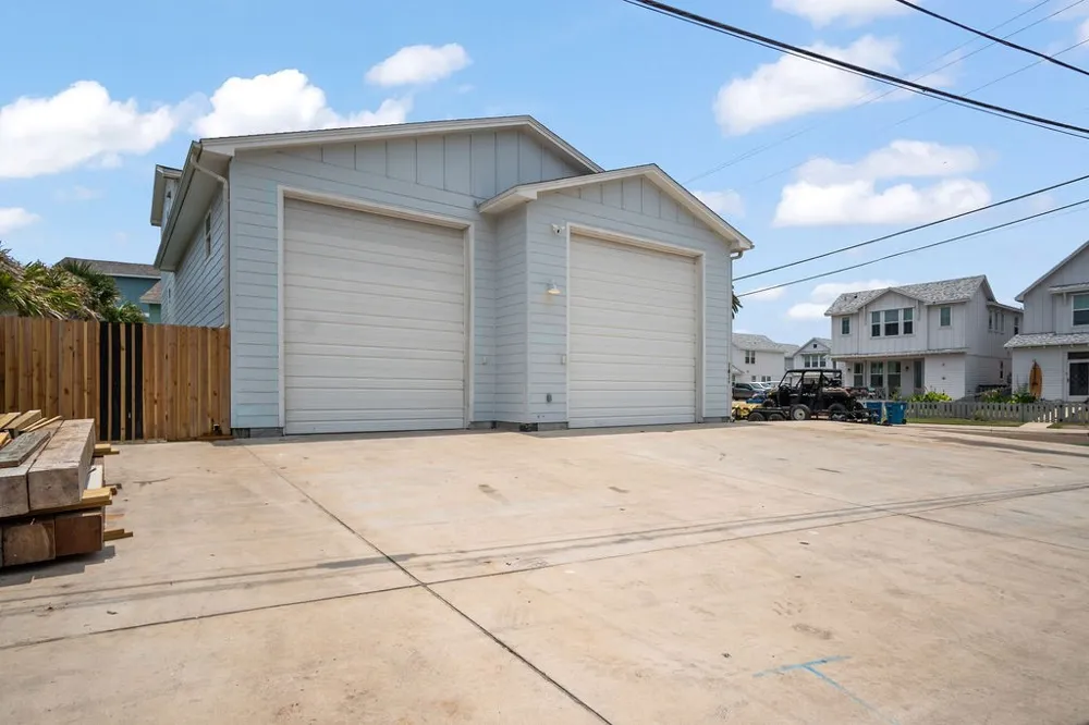 Address Not Shown Port Aransas, TX 78373