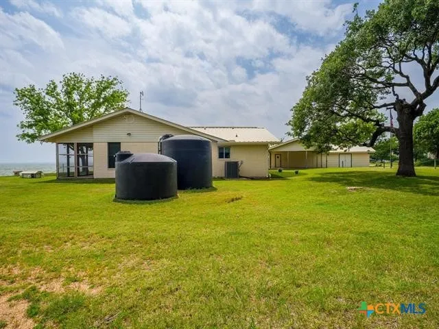 736 W Lakecrest Drive Other, TX 78607