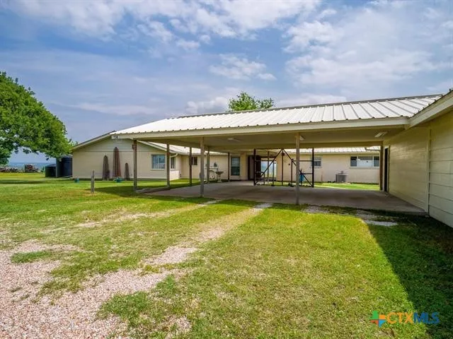 736 W Lakecrest Drive Other, TX 78607