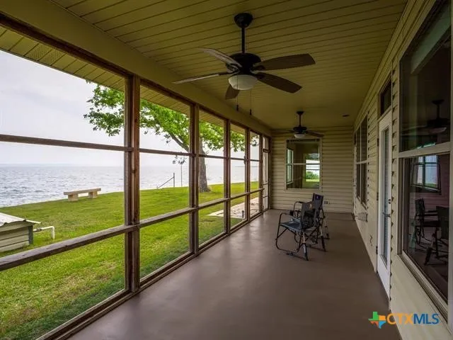 736 W Lakecrest Drive Other, TX 78607