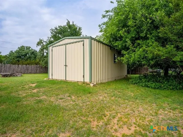 736 W Lakecrest Drive Other, TX 78607