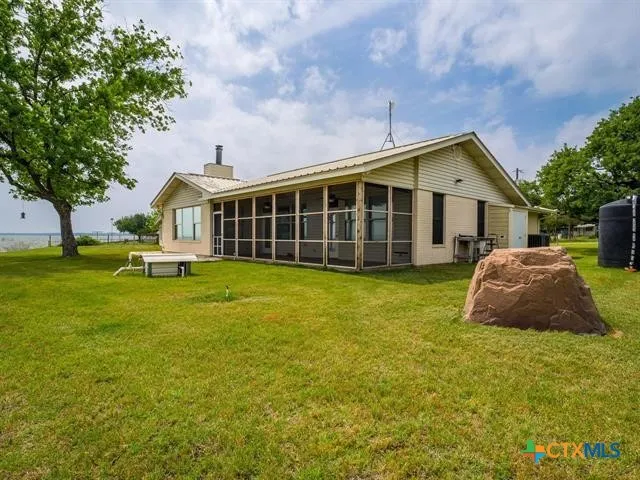 736 W Lakecrest Drive Other, TX 78607
