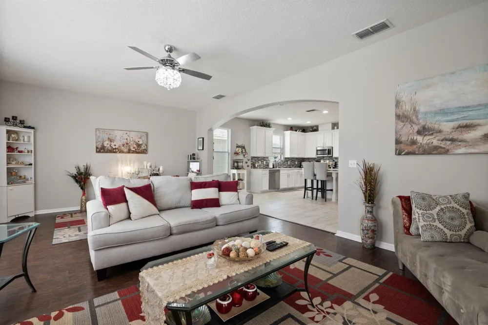 12532 Sawgrass Oak Street Orlando, FL 32824
