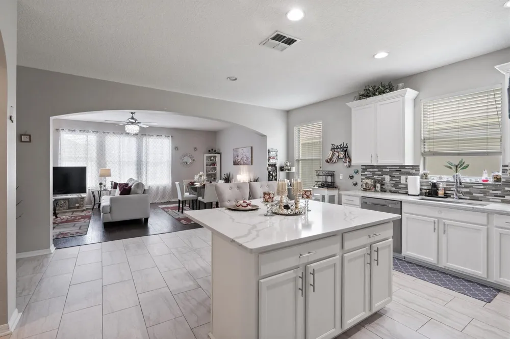 12532 Sawgrass Oak Street Orlando, FL 32824