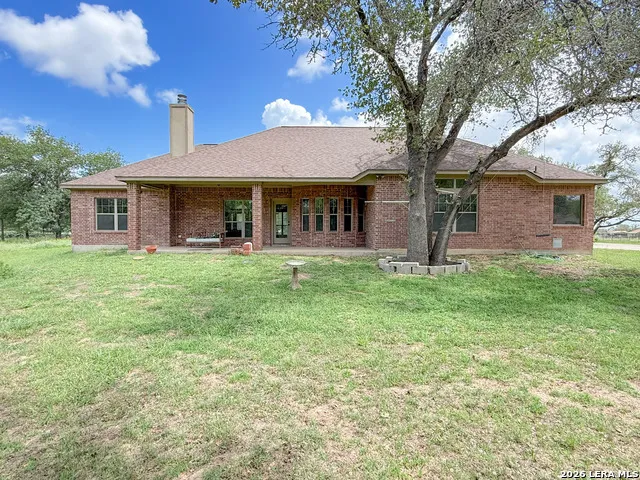 124 County Road 6879 Natalia, TX 78059