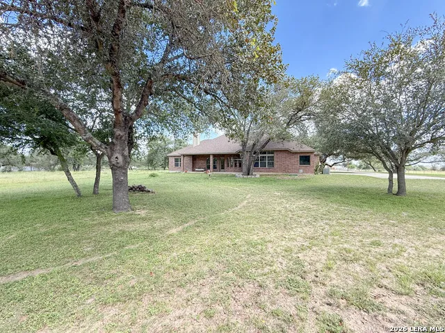 124 County Road 6879 Natalia, TX 78059