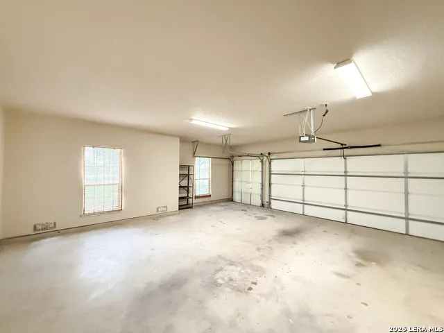 124 County Road 6879 Natalia, TX 78059