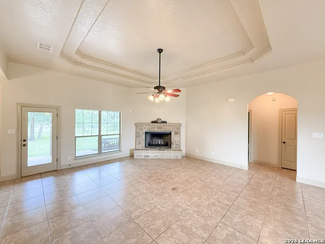 124 County Road 6879 Natalia, TX 78059