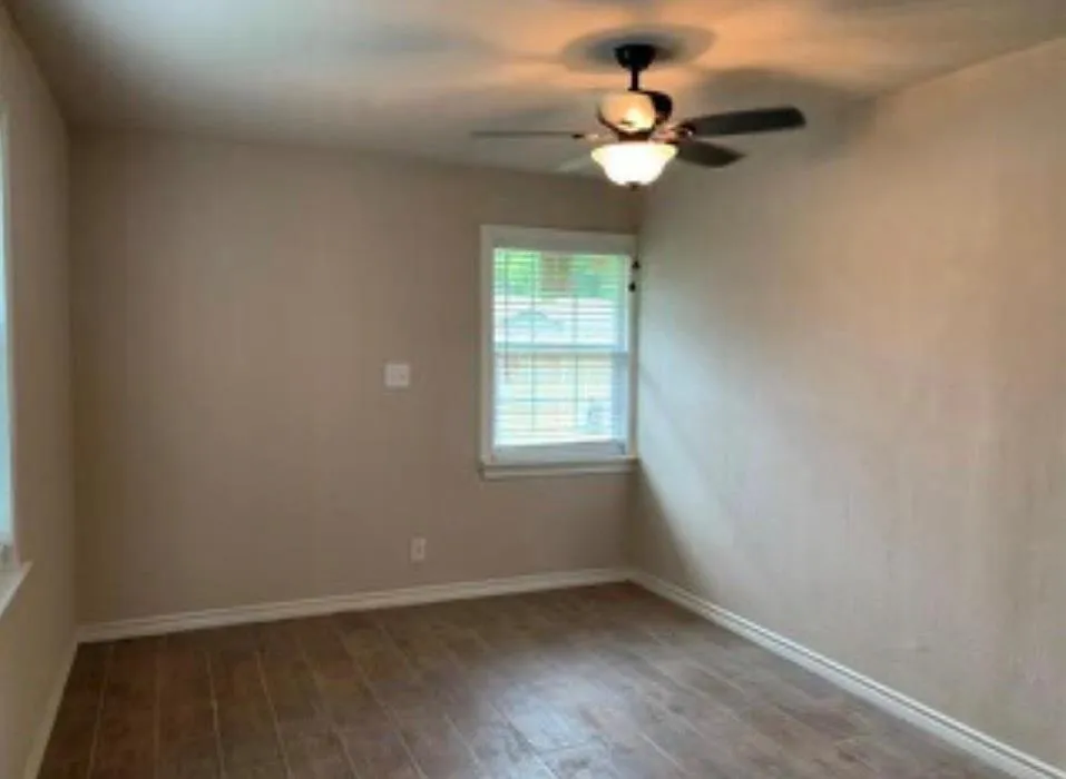 207 Frawley Street Houston, TX 77009