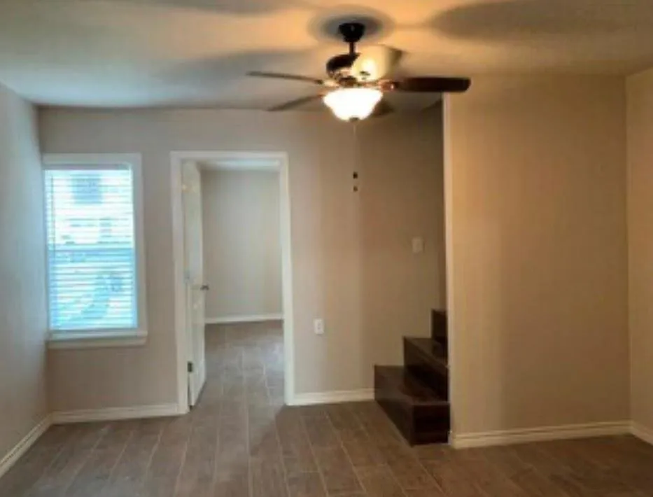 207 Frawley Street Houston, TX 77009