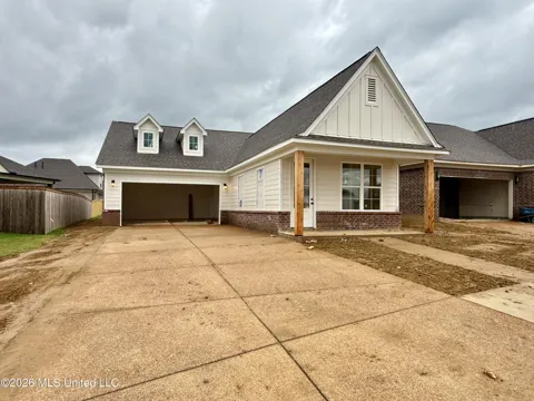 825 E Quitman Court