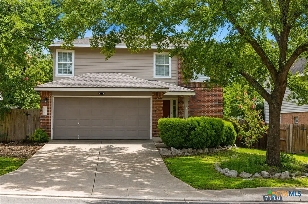 7710 Fallen Pine Converse, TX 78109
