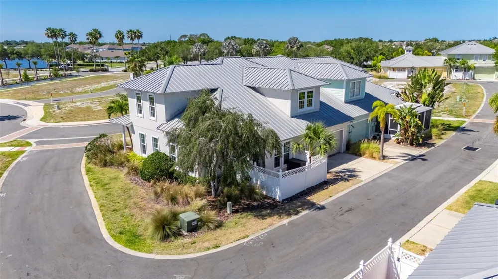 5536 LUMINAR POINTE LANE Apollo Beach, FL 33572