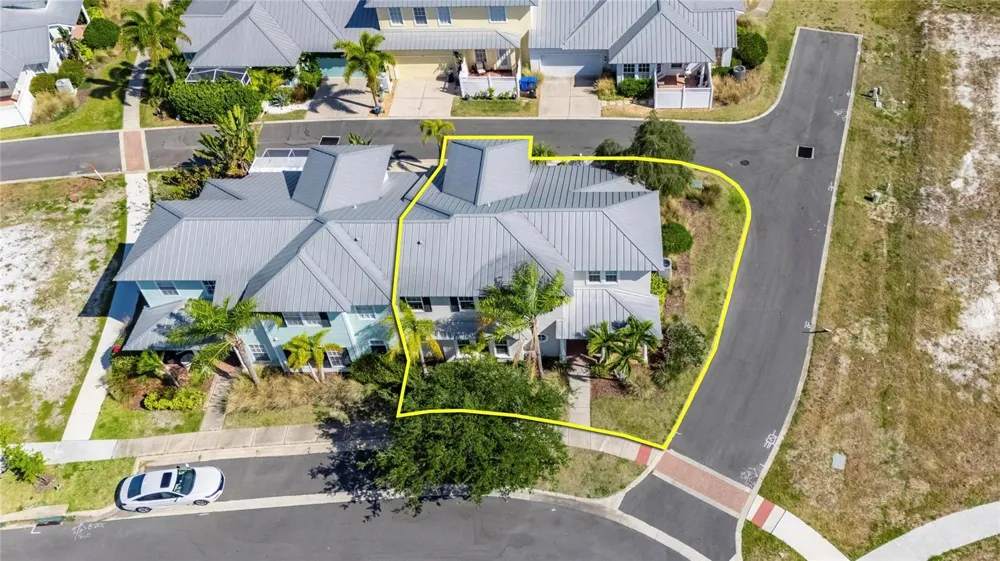 5536 LUMINAR POINTE LANE Apollo Beach, FL 33572