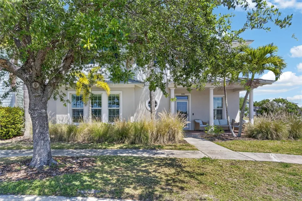 5536 LUMINAR POINTE LANE Apollo Beach, FL 33572