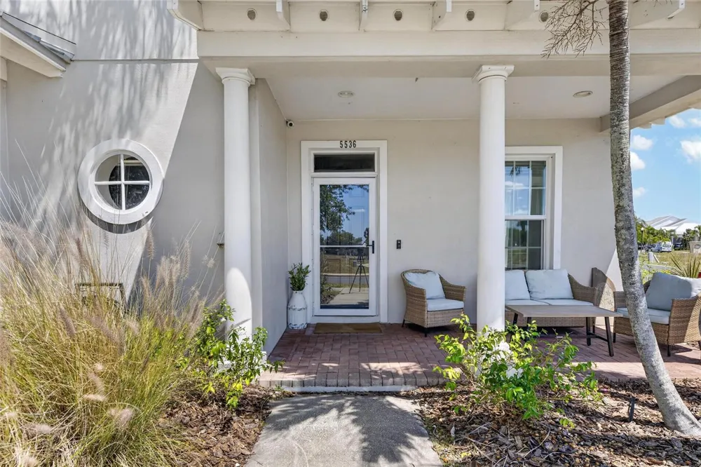 5536 LUMINAR POINTE LANE Apollo Beach, FL 33572