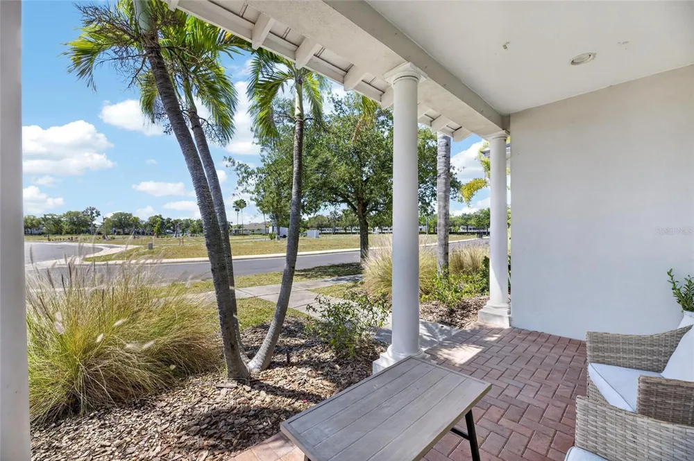 5536 LUMINAR POINTE LANE Apollo Beach, FL 33572