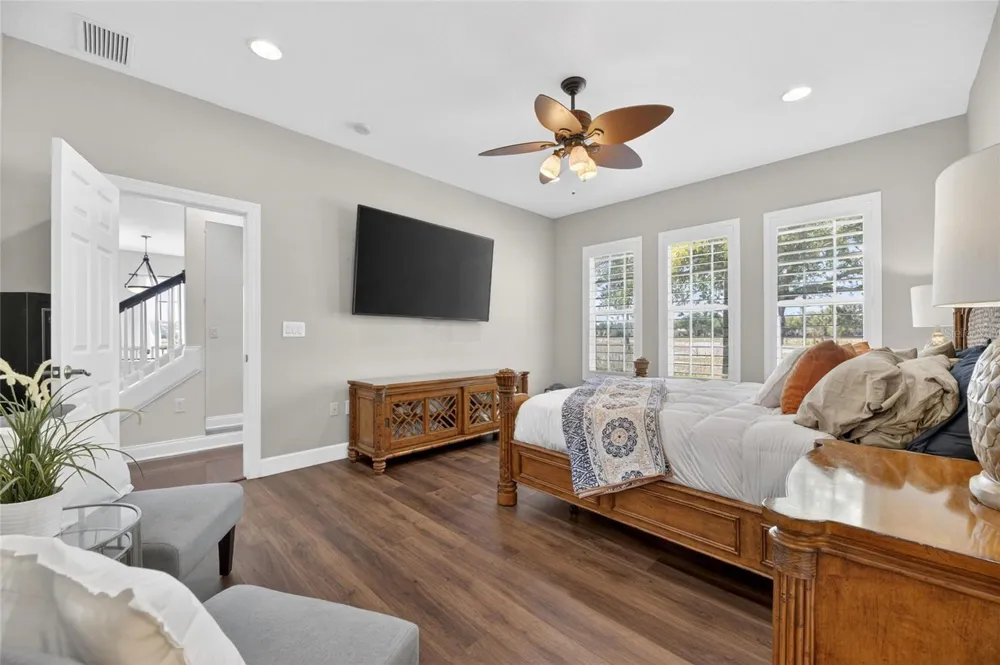5536 LUMINAR POINTE LANE Apollo Beach, FL 33572