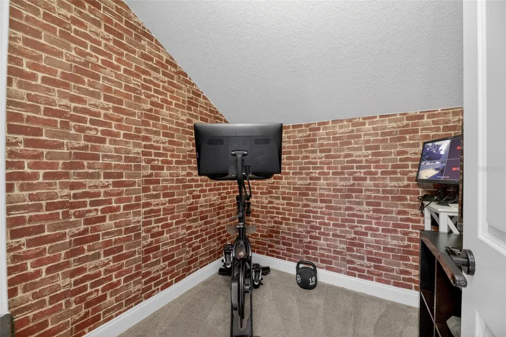 5536 LUMINAR POINTE LANE Apollo Beach, FL 33572