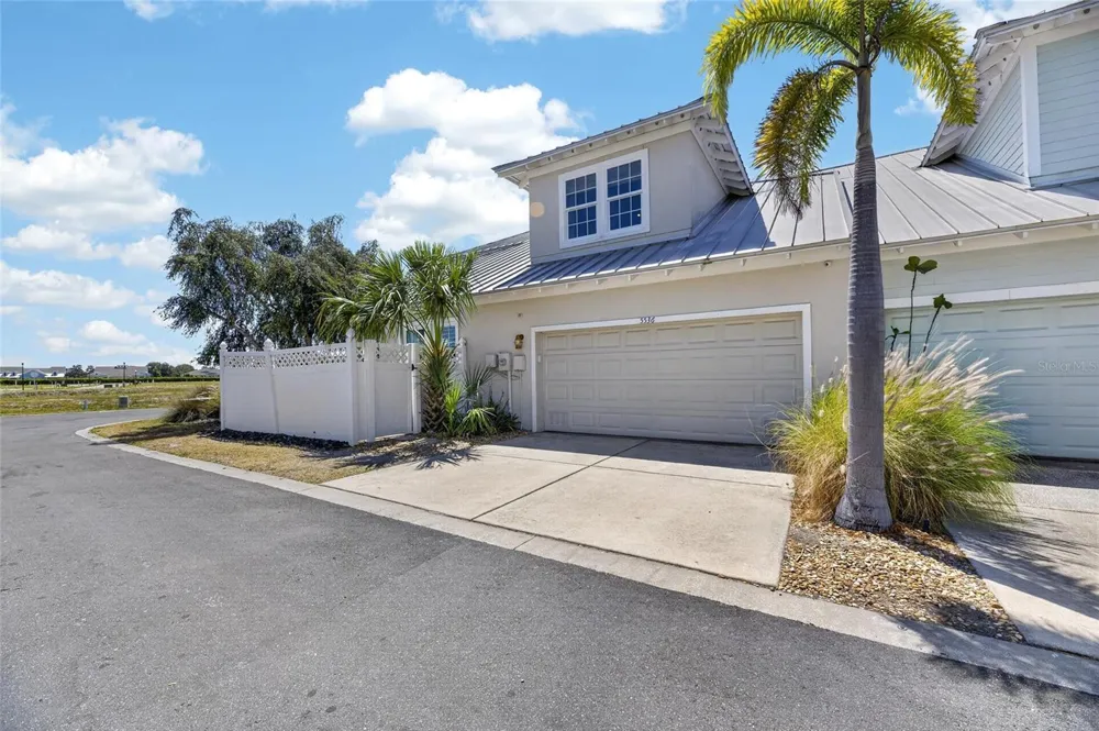 5536 LUMINAR POINTE LANE Apollo Beach, FL 33572