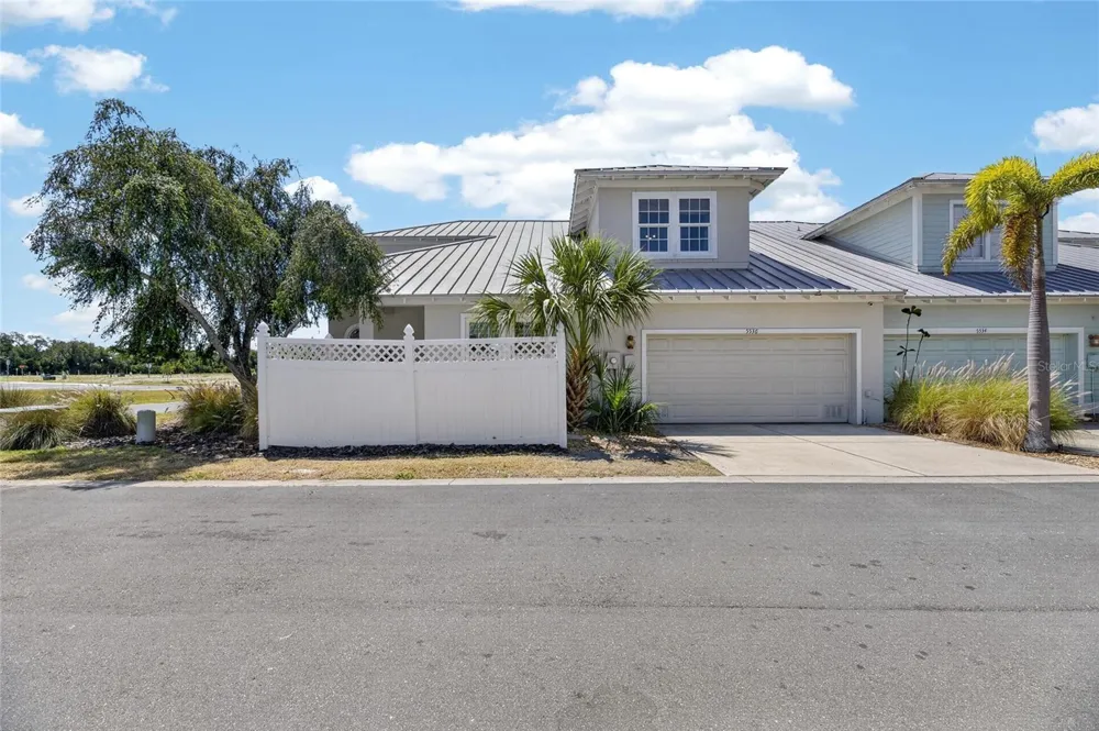 5536 LUMINAR POINTE LANE Apollo Beach, FL 33572