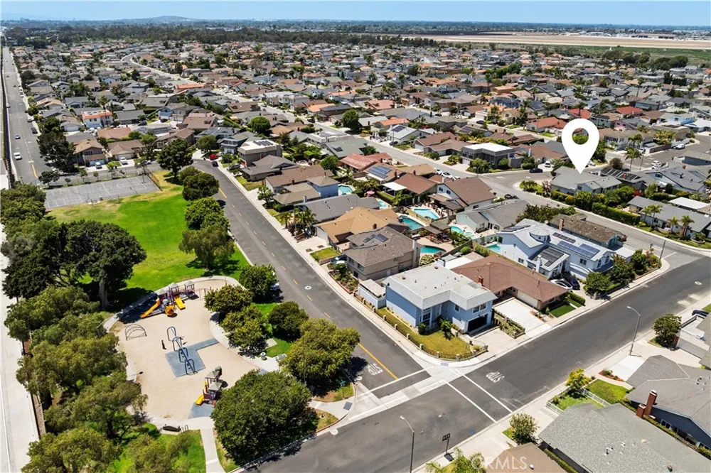 3600 Marigold Street Seal Beach, CA 90740