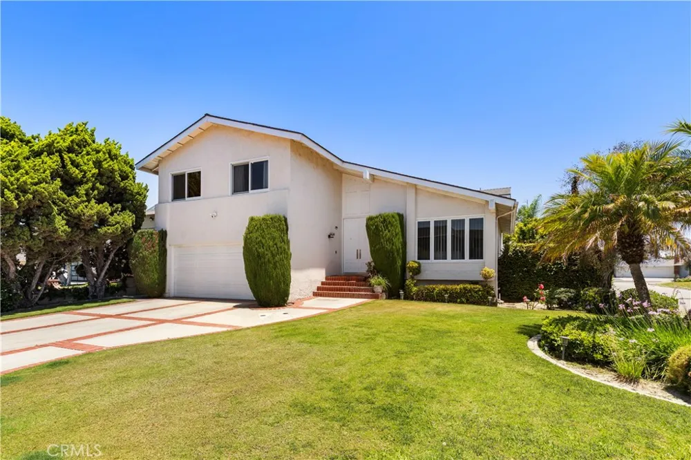 3600 Marigold Street Seal Beach, CA 90740