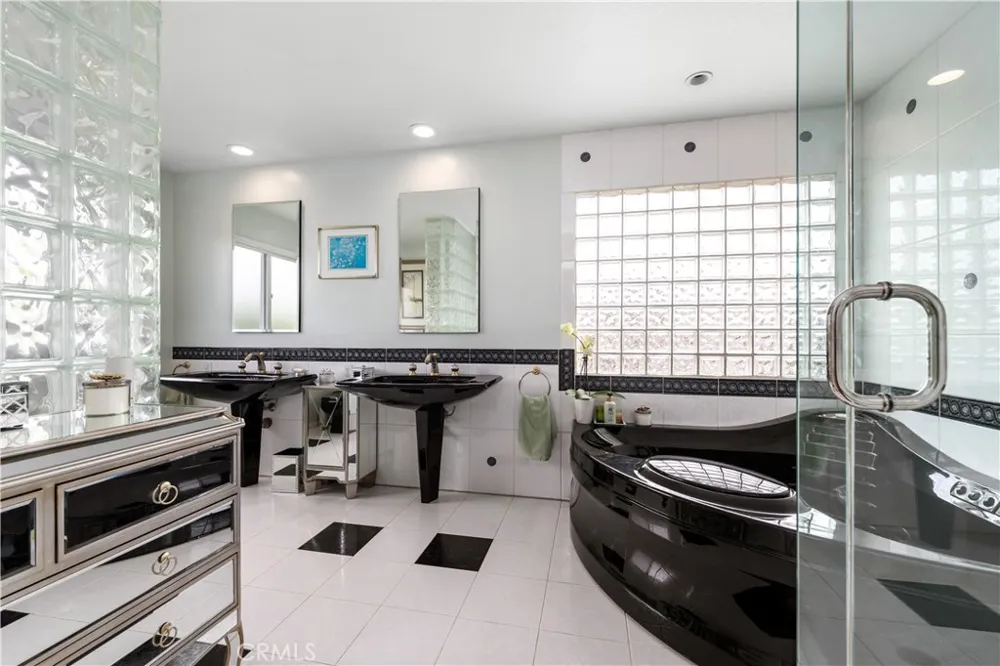 3600 Marigold Street Seal Beach, CA 90740