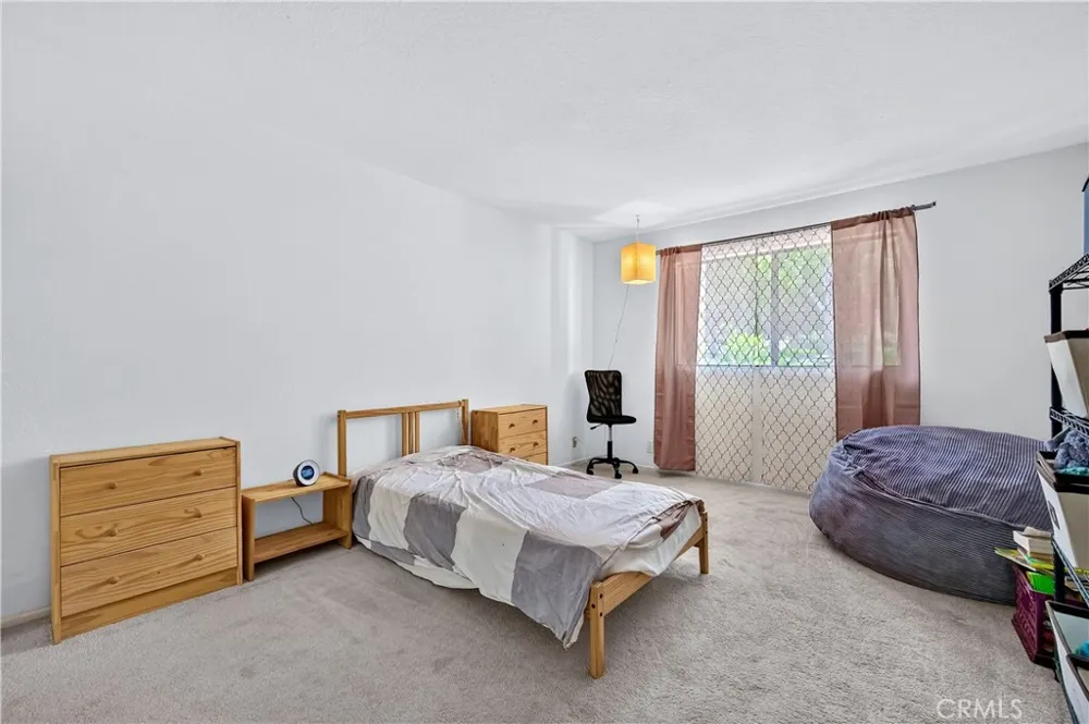 2501 Temple Ave Avenue #104 Signal Hill, CA 90755