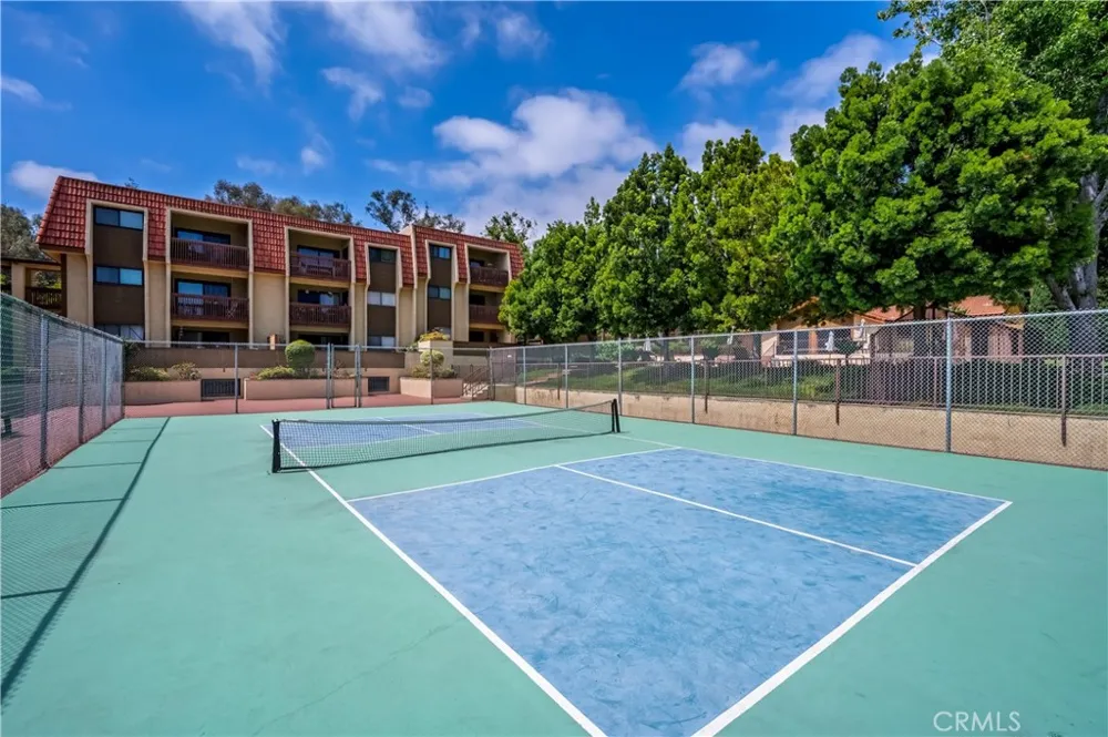 2501 Temple Ave Avenue #104 Signal Hill, CA 90755