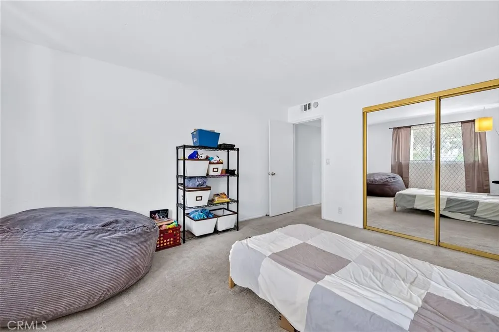 2501 Temple Ave Avenue #104 Signal Hill, CA 90755